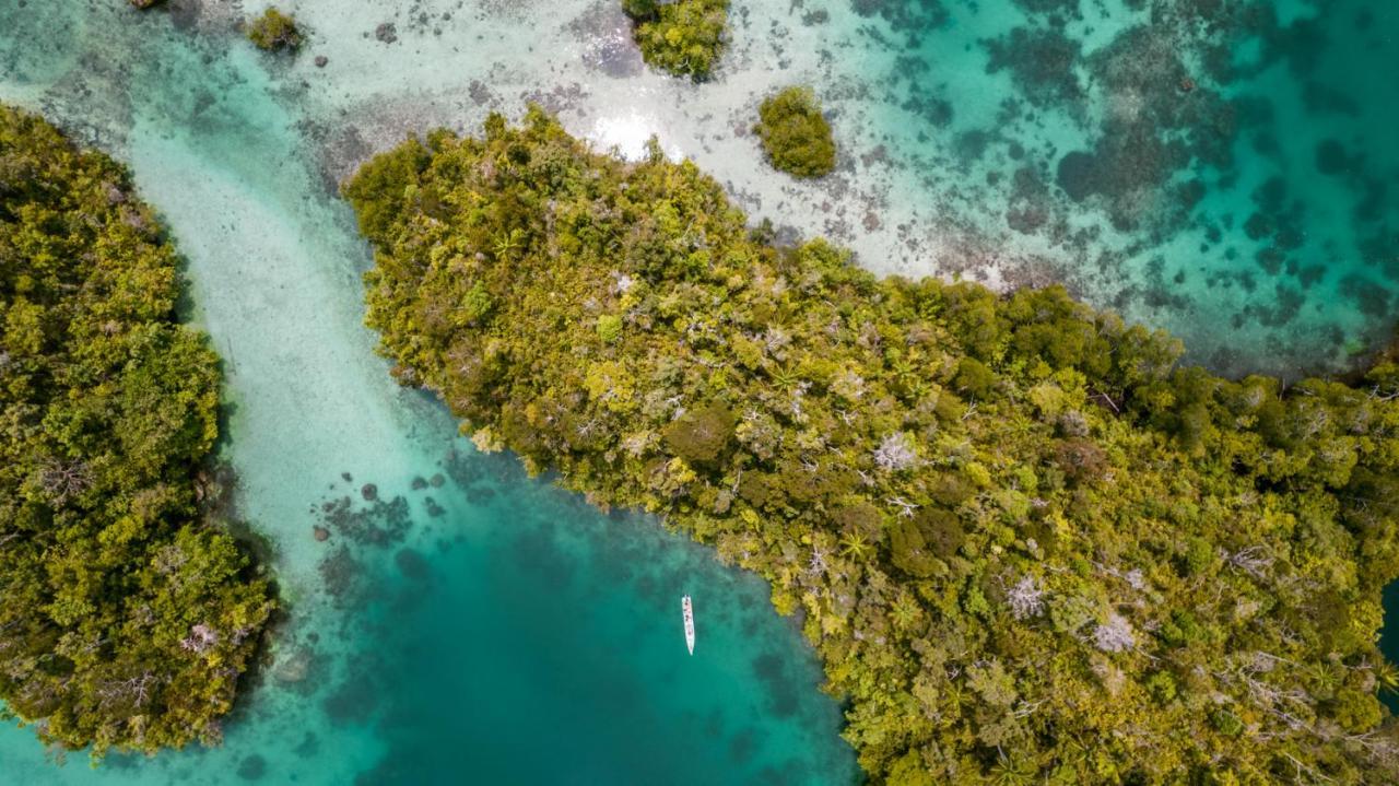 Methos Homestay - Raja Ampat Yennanas Besir Exterior photo